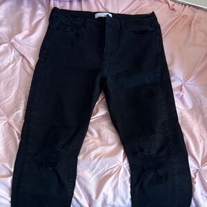 Women’s Black Skinny Ripped Jeans